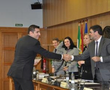 DIRECTOR DE LA EGL RECIBE MEDALLA DE PLATA DE LA UNIVERSIDAD