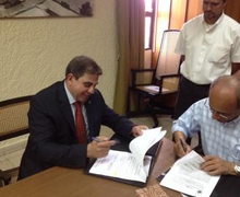 UNIVERSIDAD DE LEÓN DE NICARAGUA FIRMA CONVENIO PARA REALIZAR MAESTRÍA UIM