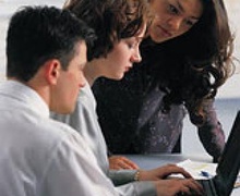 CURSO DE ESPECIALIZACIÓN SOBRE FUNCIÓN DIRECTIVA Y GOBERNANZA LOCAL (Semipresencial)