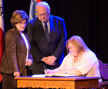 La Consejera Directora UIM por Uruguay Ana María Bentaberri asume segundo mandato como Intendenta de San José