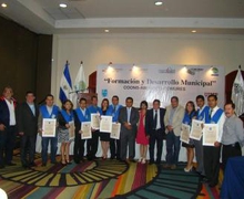 EN SALVADOR SE CELEBRA SOLEMNE CEREMONIA DE GRADUACIÓN DEL DIPLOMADO UIM