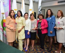 Mujeres de la Familia UIM reciben reconocimiento en República Dominicana